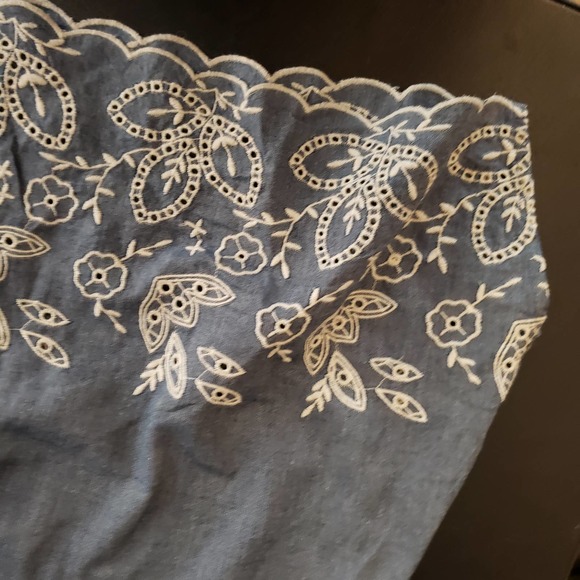 ABERCROMBIE & FITCH ruffle embroidered cold shoulder blouse S - Picture 8 of 9